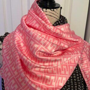 White Fox Pink and White Scarf Great Condition No Call Outs! Size 36 x 36